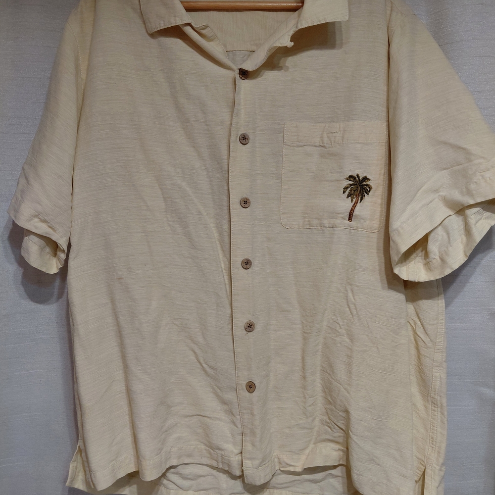 Vintage 90s Caribbean Short-Sleeve Shirt Button-Down with Palm Pocket Embroidery